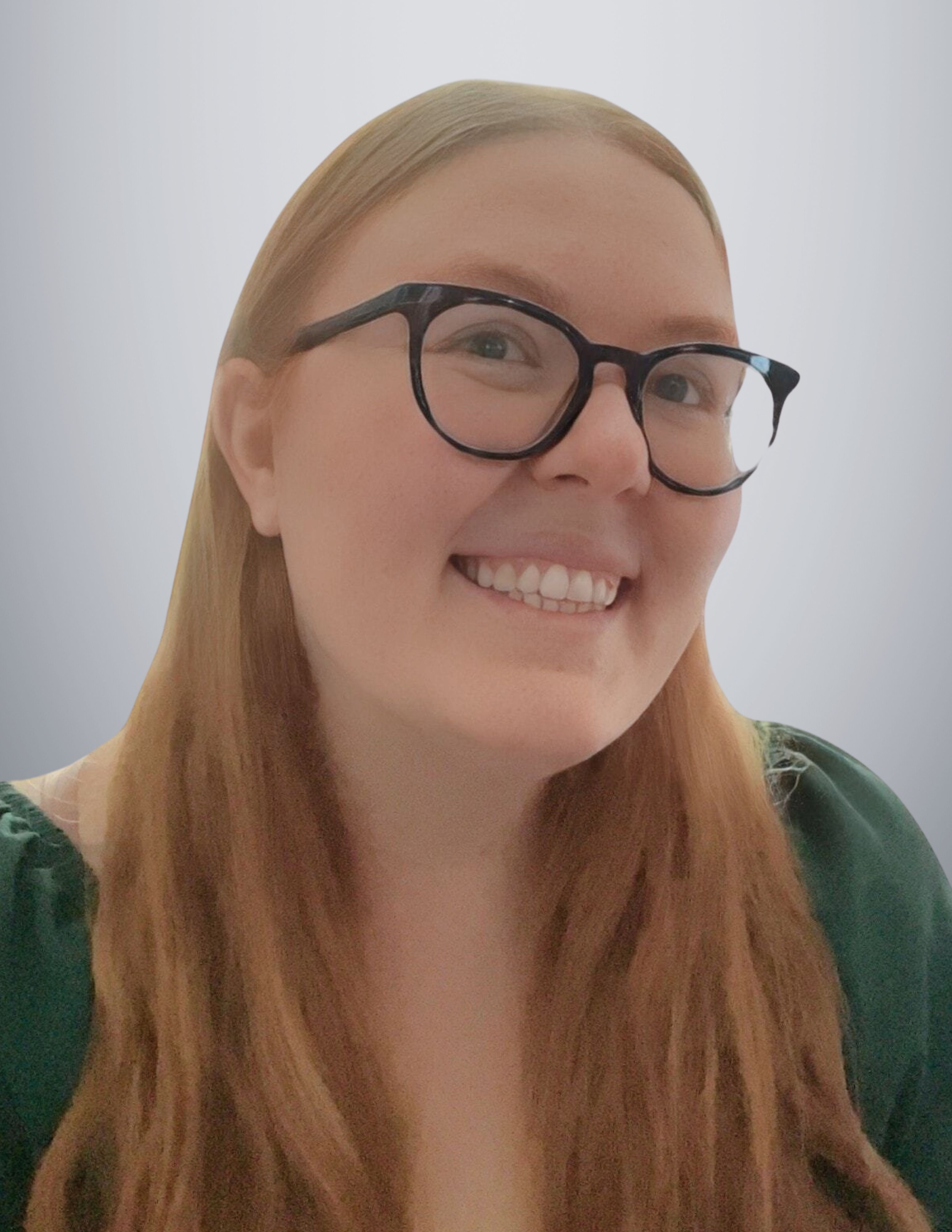 Amanda Kondolojy-Managing Editor