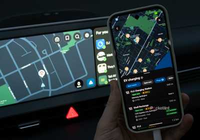 Waze running on Android Auto 