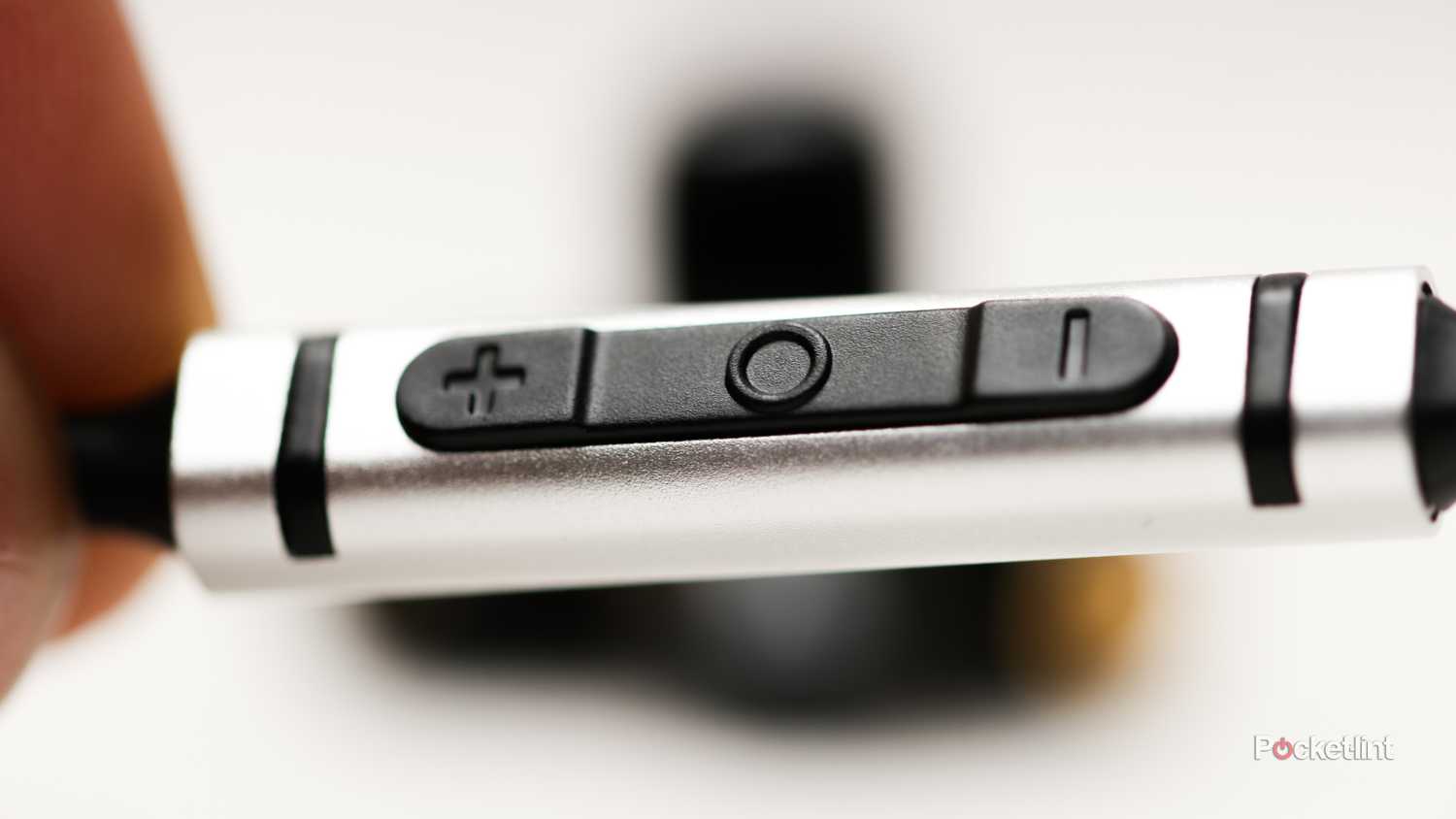 Campfire Audio Axion microphone. 