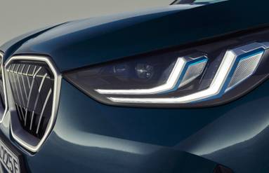 2025 BMW X3 30 xDrive headlight