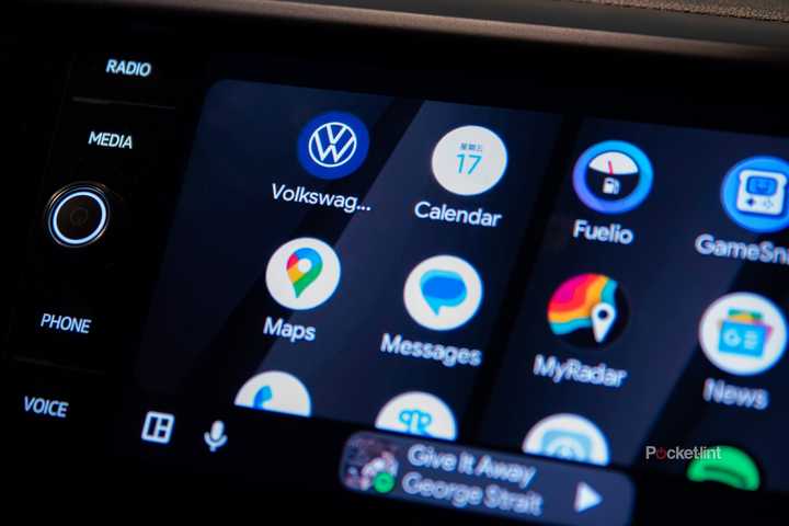 A still photo of the Android Auto app dashboard. 