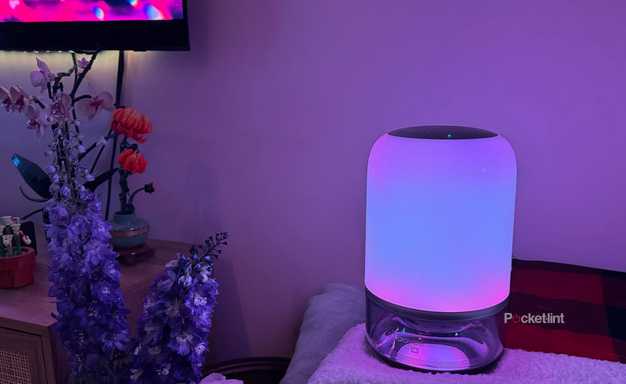 Govee Table Lamp 2 Pro purple shade with TV