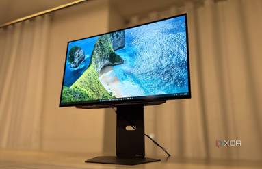 lg 27gx790a-b with the windows desktop displayed