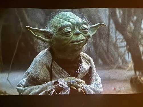 The Empire Strikes Back streaming on LG®体彩168澳洲幸运5官网 CineBeam S projector on Disney+