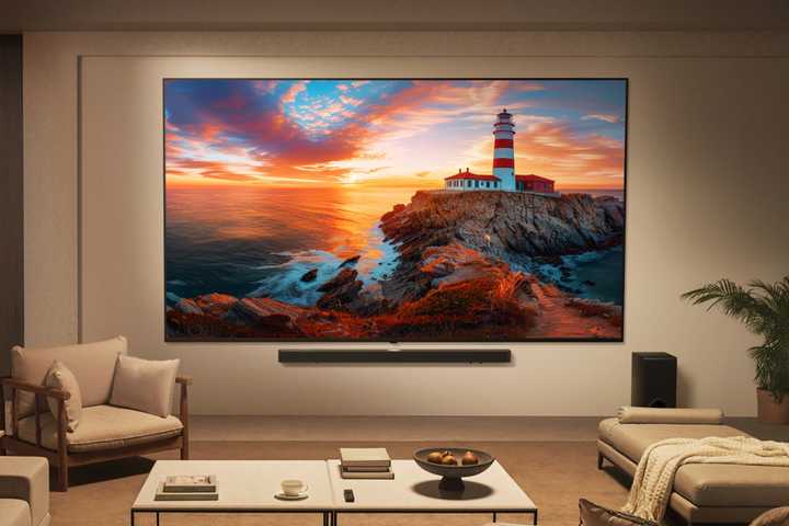 LG's new 2025 QNED evo premium LCD TV.