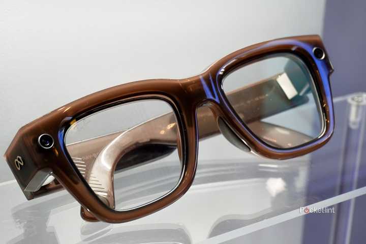 Meta-Ray-Ban-Display-3