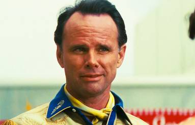 Walton Goggins smirking as Cooper Howard in Fallout season 1