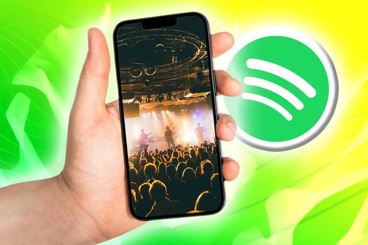 The Weeknd concert streaming via the Spotify app