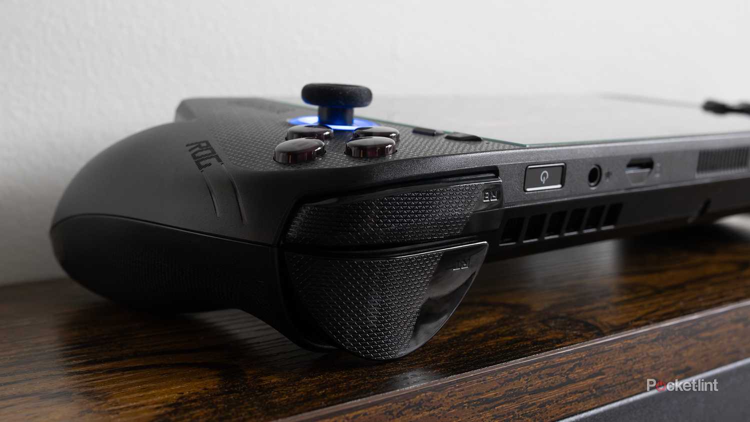 The Xbox Ally X's triggers